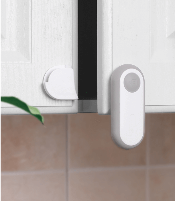 Chengpin Baby Safety Lock - Premium Baby Safety Device from eprolo - Just £12.95! Shop now at Hey! Little One